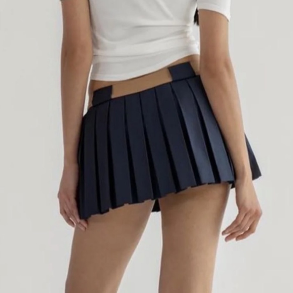 Orseund Iris micro mini pleated skirt navy/camel - Picture 2 of 9